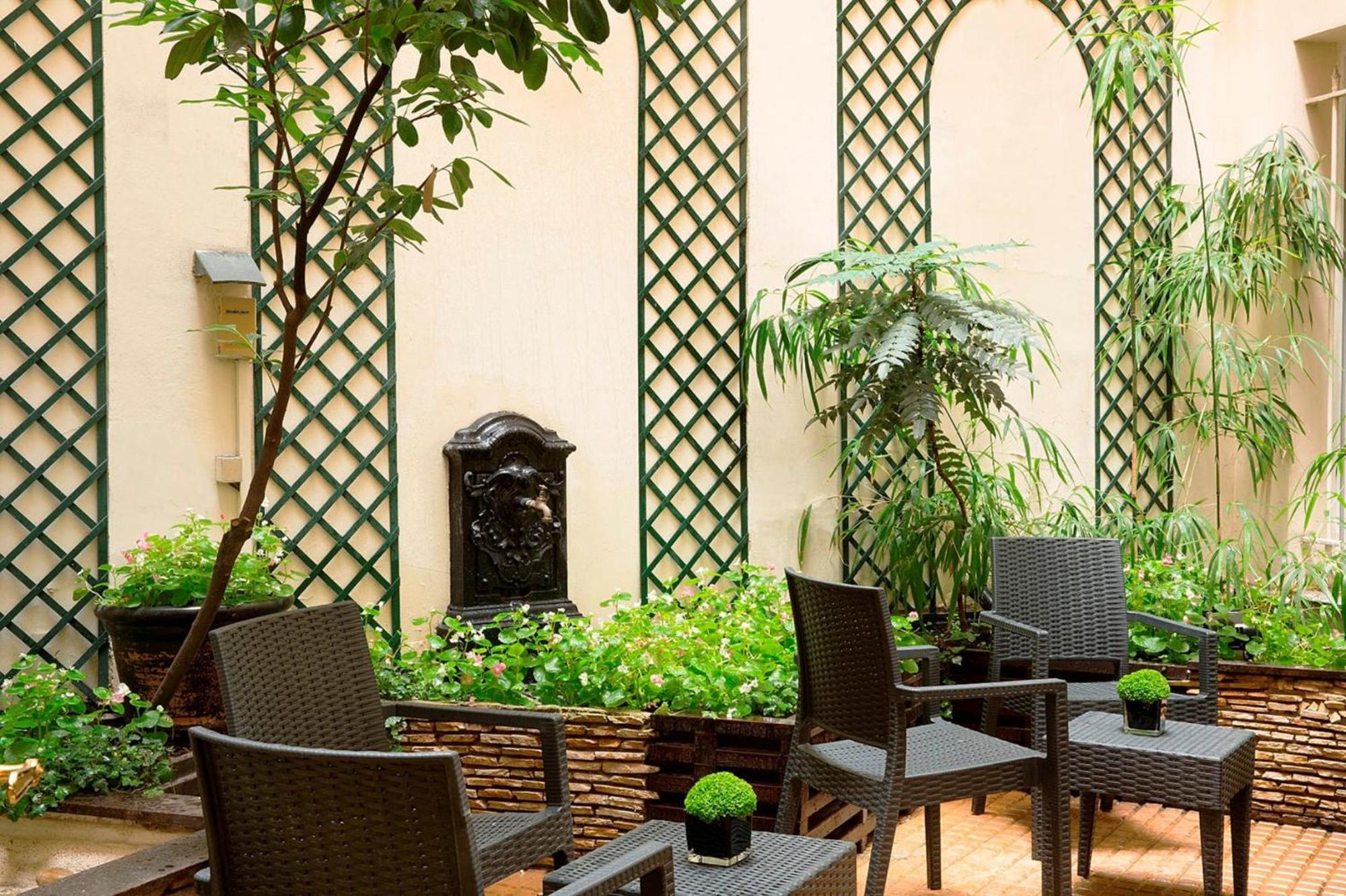 Queen Mary Opera Hotel