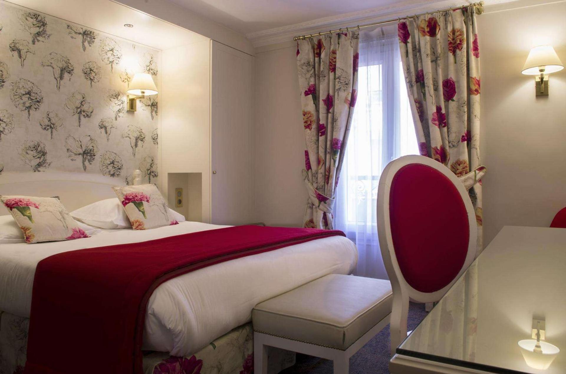 Hotel Queen Mary Opera 4*