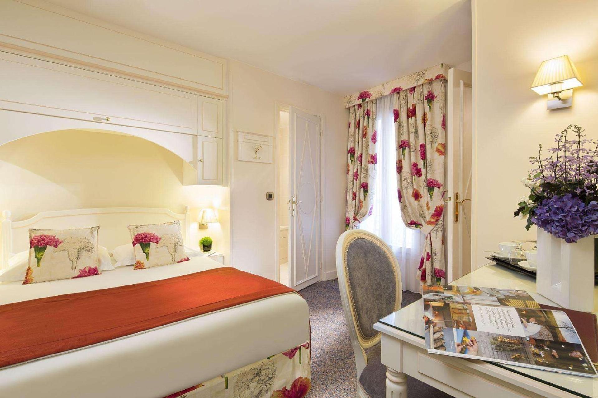 Hotel Queen Mary Opera