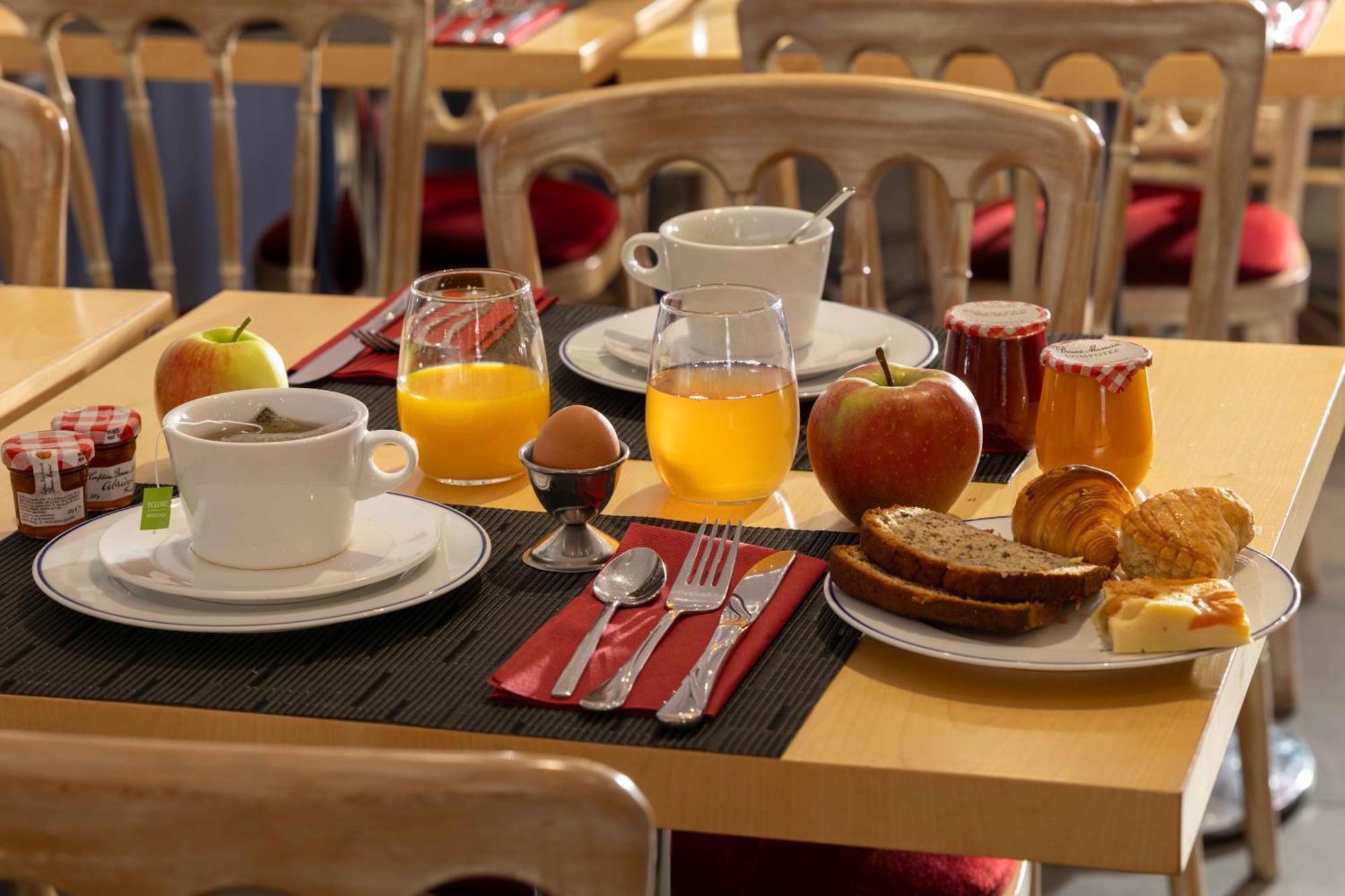 Hotel Queen Mary Opera