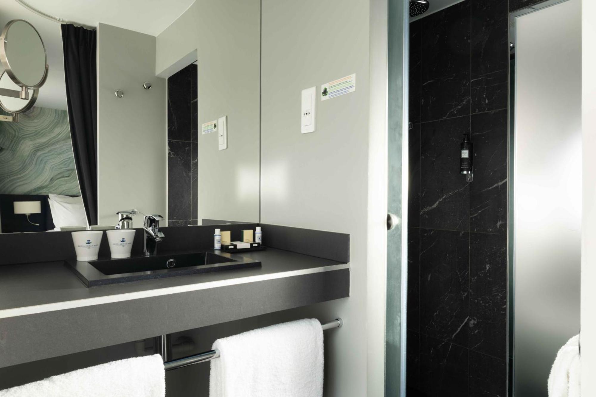 Hotel Queen Mary Opera