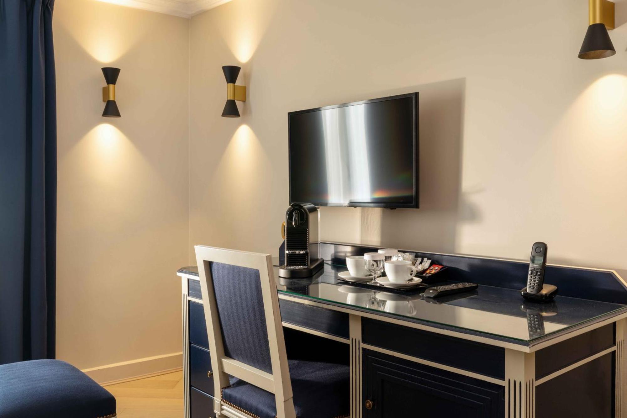 Queen Mary Opera 4* Paris