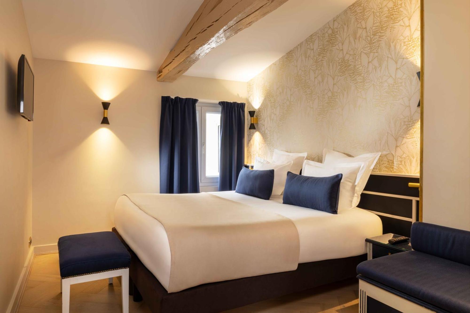 Queen Mary Opera 4*