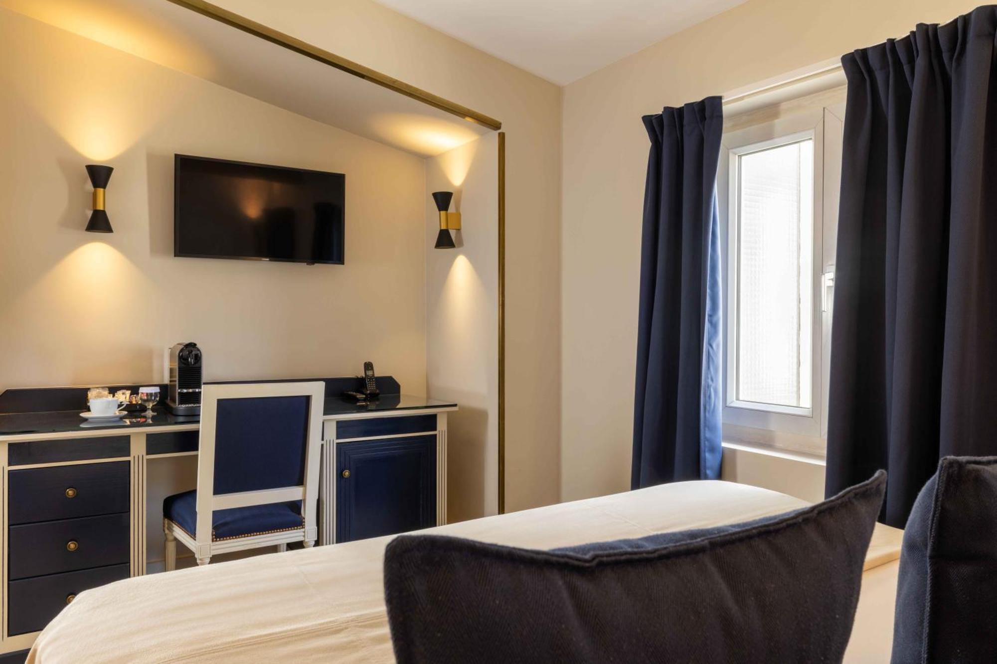 Queen Mary Opera 4* Paris